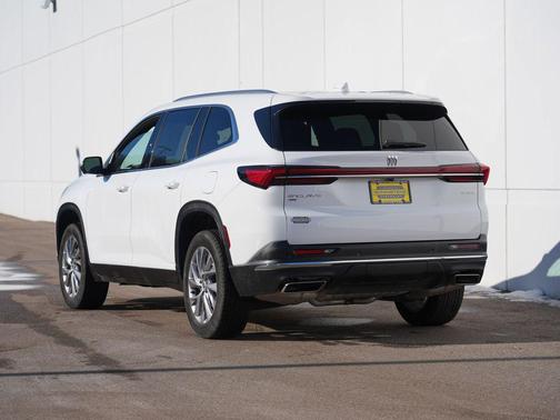 2025 Buick Enclave Preferred FWD