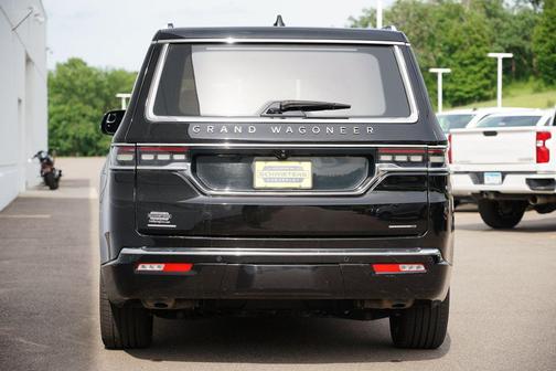 Diamond Black Crystal Pearlcoat 2022 Jeep Grand Wagoneer Series III 4x4