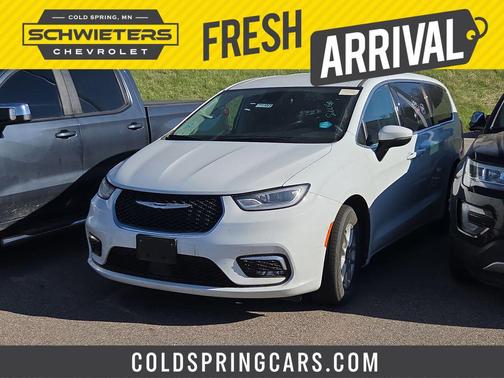Bright White Clearcoat 2023 Chrysler Pacifica Touring L