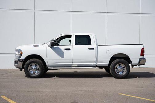 2024 RAM 2500 Tradesman Crew Cab 4x4 6'4' Box