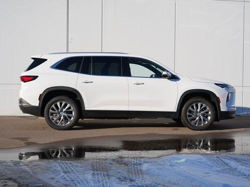 2025 Buick Enclave Preferred FWD