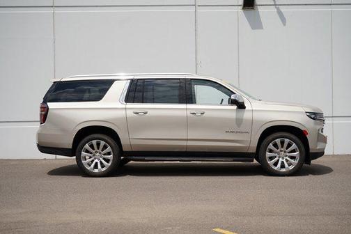 2023 Chevrolet Suburban Premier
