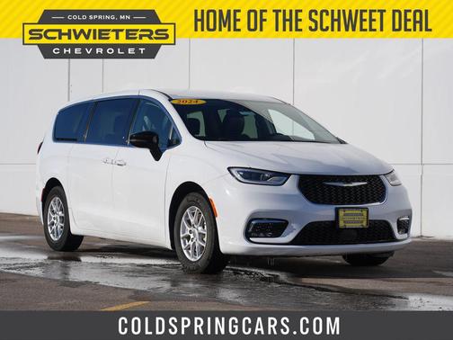 2024 Chrysler Pacifica Touring L