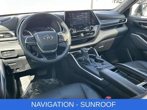 2022 Toyota Highlander XSE