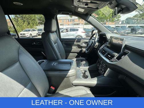 Black 2024 Chevrolet Suburban LT