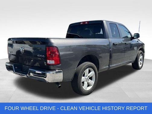Granite Crystal Metallic Clearcoat 2024 RAM 1500 Classic SLT