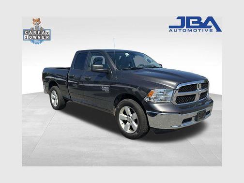 Granite Crystal Metallic Clearcoat 2024 RAM 1500 Classic SLT