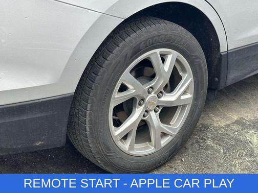 Silver Ice Metallic 2020 Chevrolet Equinox 1LT