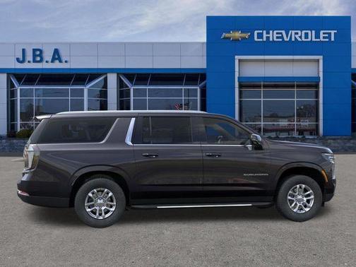 Dark Ash Metallic 2026 Chevrolet Suburban LT