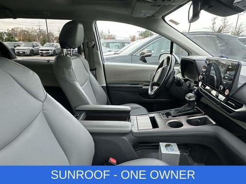 2024 Toyota Sienna XLE