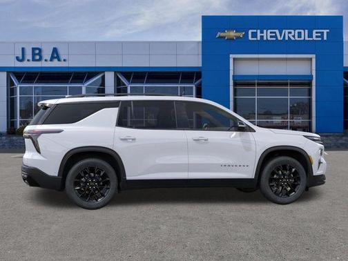 Summit White 2026 Chevrolet Traverse LT
