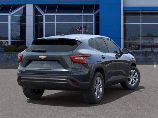 2025 Chevrolet Trax LS