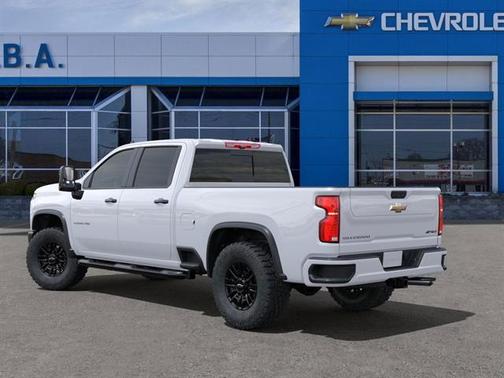 2025 Chevrolet Silverado 2500 4WD Crew Cab Standard Bed ZR2