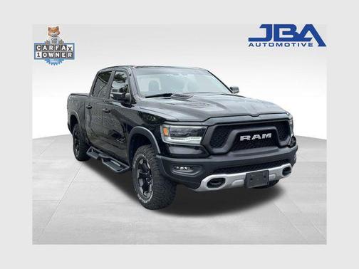 Diamond Black Crystal Pearlcoat 2022 RAM 1500 Rebel