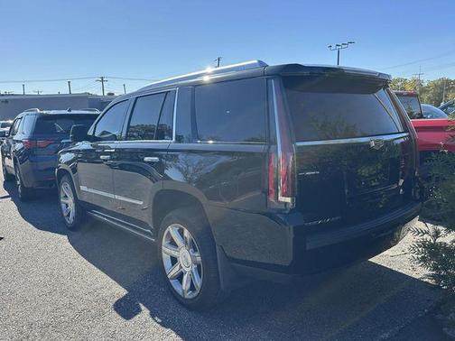 2020 Cadillac Escalade Premium Luxury