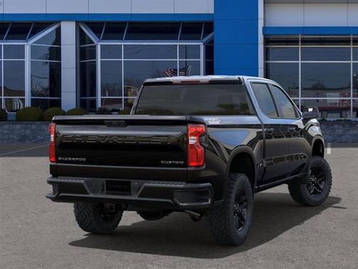 2025 Chevrolet Silverado 1500 Custom Trail Boss