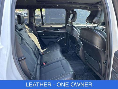 Bright White Clearcoat 2024 Jeep Grand Cherokee Overland