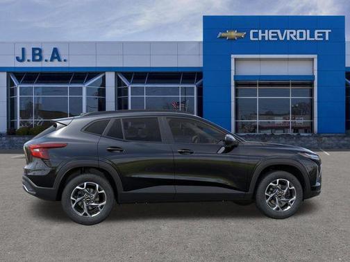 Mosaic Black Metallic 2026 Chevrolet Trax LT