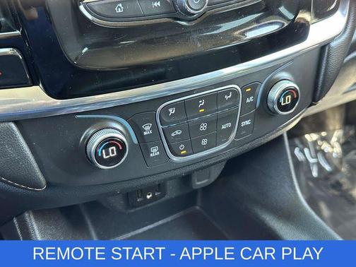 Mosaic Black Metallic 2020 Chevrolet Traverse LS