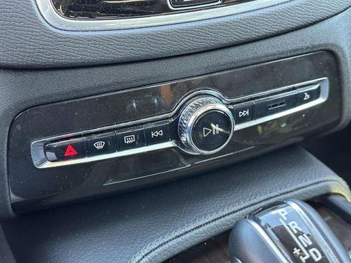 2018 Volvo XC90 T6 Momentum