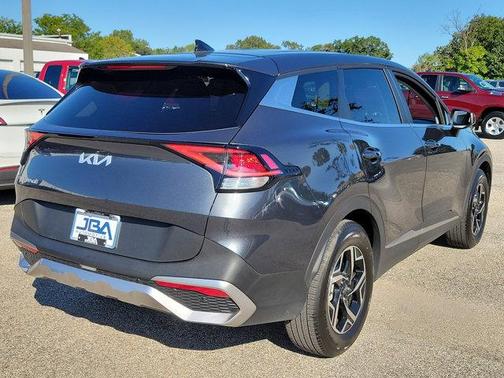 2023 Kia Sportage LX