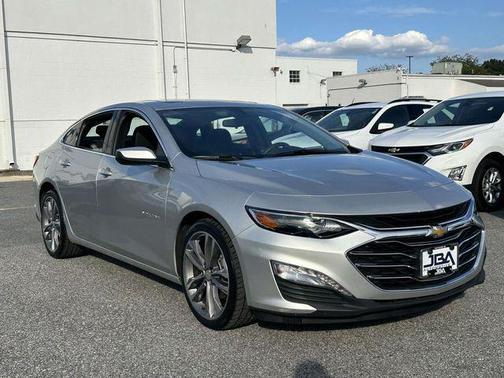2022 Chevrolet Malibu FWD LT