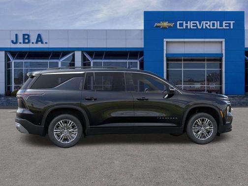 Mosaic Black Metallic 2026 Chevrolet Traverse LT