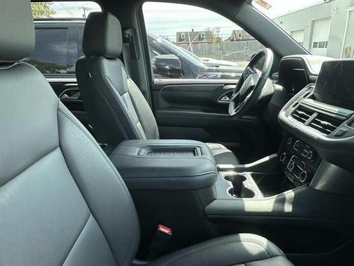 2024 Chevrolet Suburban 4WD Z71