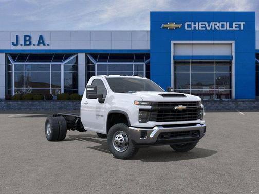 2025 Chevrolet Silverado 3500 WT