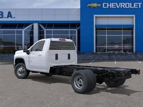 2025 Chevrolet Silverado 3500 WT