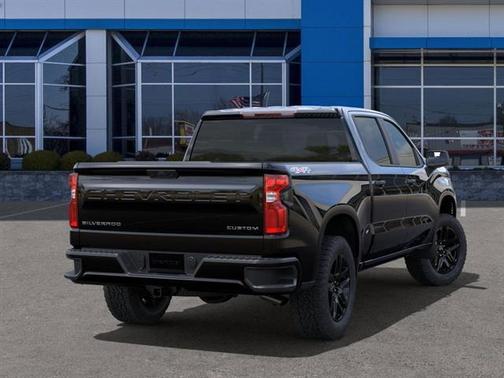 2025 Chevrolet Silverado 1500 Custom