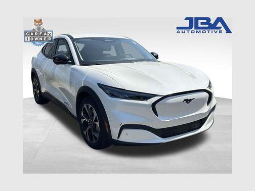 Star White Metallic Tri-Coat 2024 Ford Mustang Mach-E Select