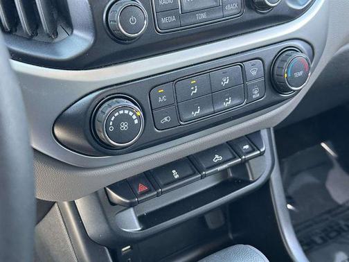 2017 Chevrolet Colorado LT