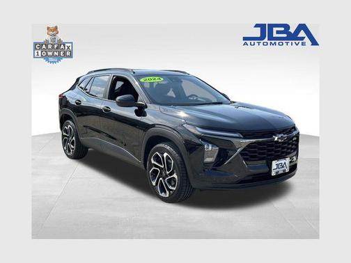 Mosaic Black Metallic 2024 Chevrolet Trax FWD 2RS