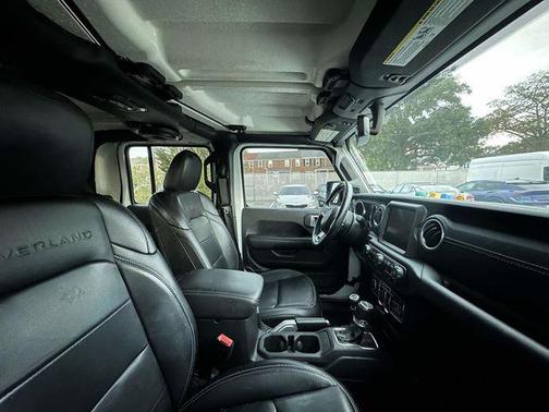 2021 Jeep Gladiator Overland