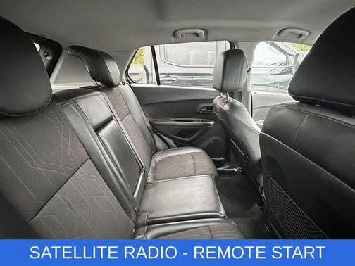 Silver Ice Metallic 2020 Chevrolet Trax LT
