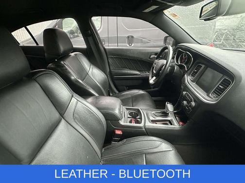 Bright White Clearcoat 2016 Dodge Charger SXT