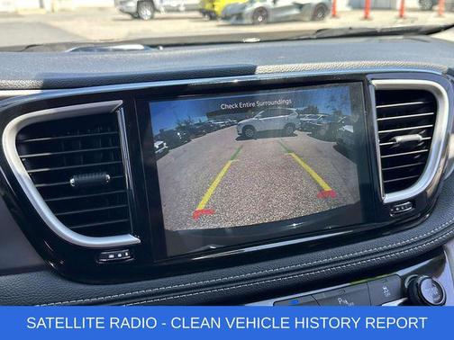 Brilliant Black Crystal Pearlcoat 2023 Chrysler Pacifica Hybrid Touring L
