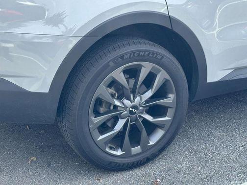 2023 Kia Sorento EX