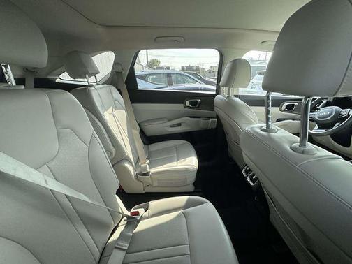 2023 Kia Sorento EX