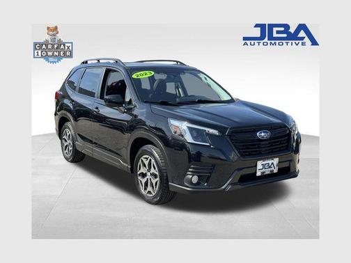 Crystal Black Silica 2023 Subaru Forester Premium