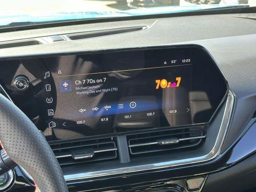 2025 Chevrolet Trax FWD 2RS
