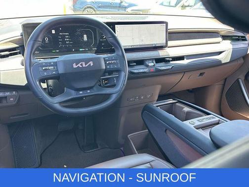 Snow White Pearl 2024 Kia EV9 Land