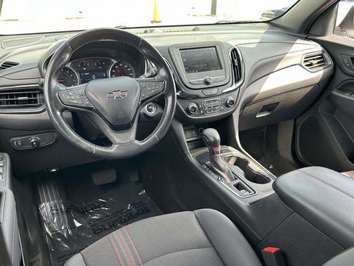 2022 Chevrolet Equinox FWD RS