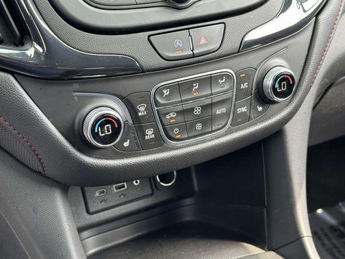 2022 Chevrolet Equinox FWD RS