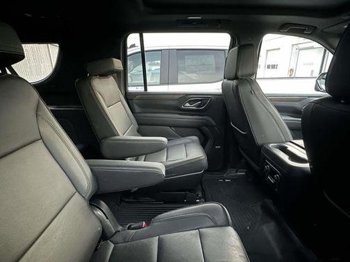 2023 Chevrolet Suburban 4WD High Country