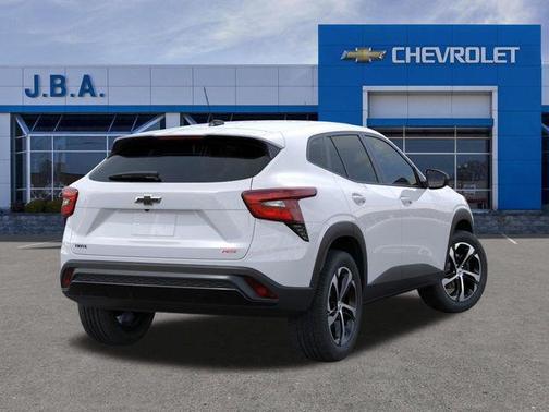 Summit White 2026 Chevrolet Trax FWD 1RS