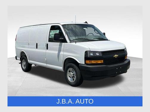2025 Chevrolet Express 3500 RWD 3500 Regular Wheelbase WT