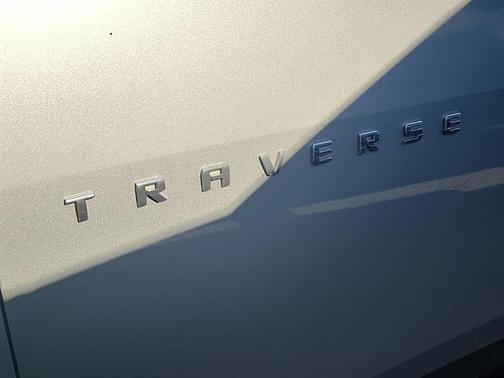 2021 Chevrolet Traverse LS