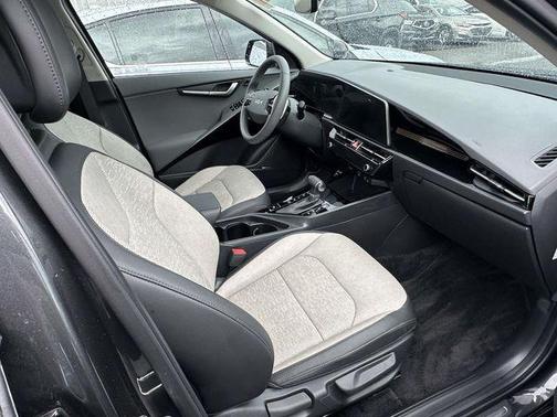 2024 Kia Niro Touring